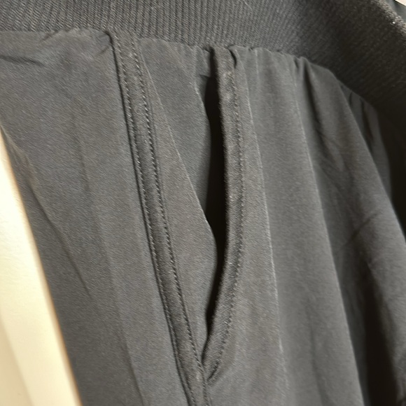 Fabletics Joggers - Picture 8 of 8